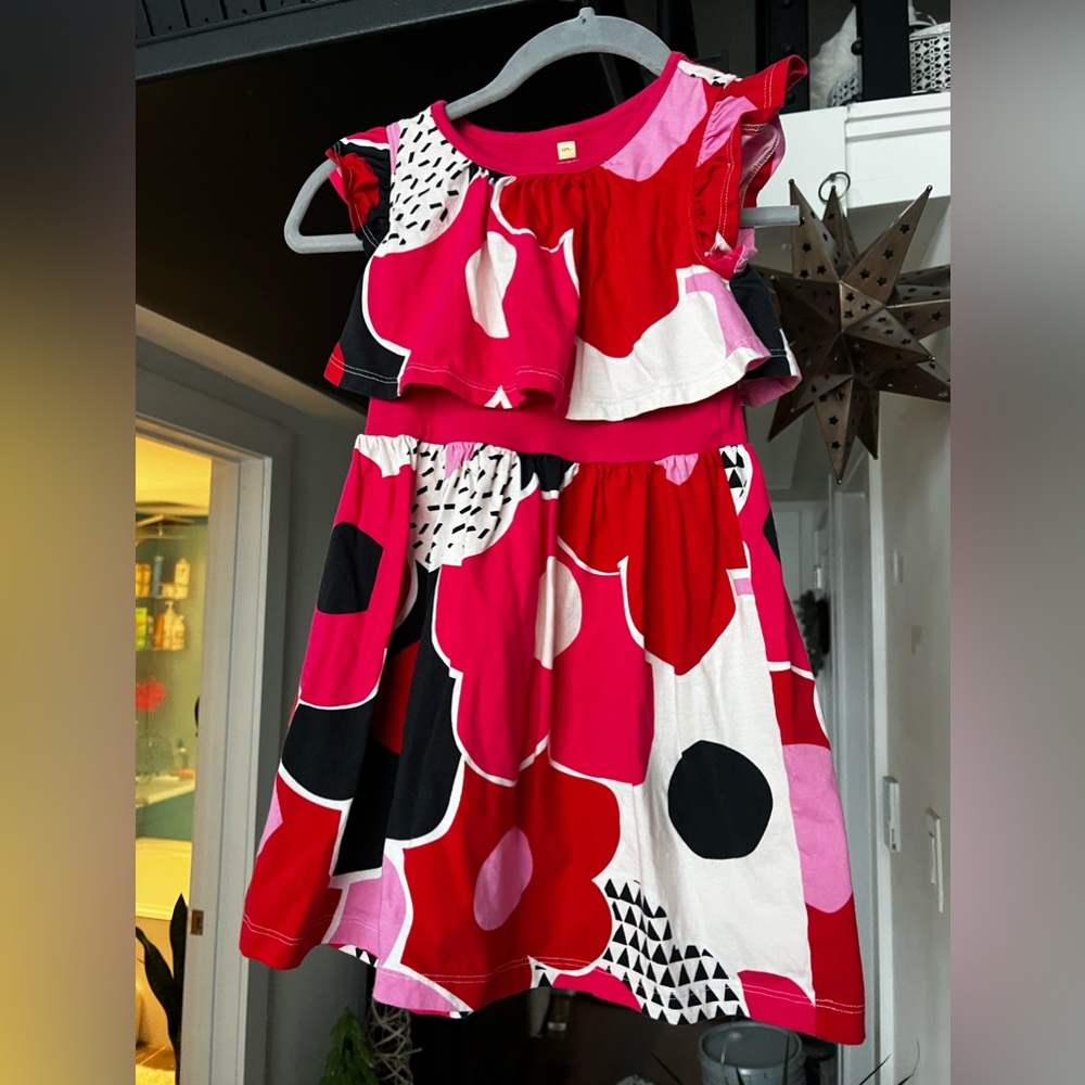 Tea collection floral dress size 5.    not sure ever worn